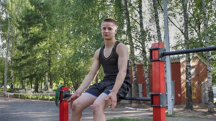 Стульчик назад на турнике. Обучалка по Workout 9