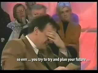 Présentateur mort de rire