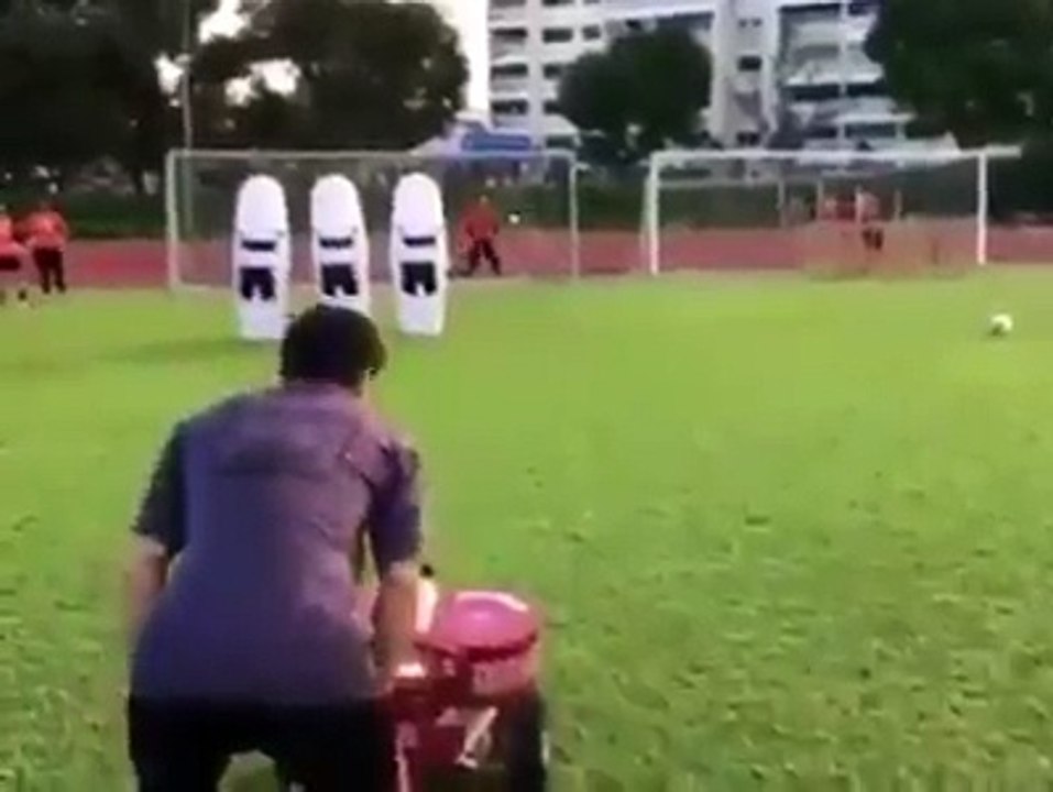 Kaleci Çalıştıran Makine (İlk 11'e Rahat Girer)