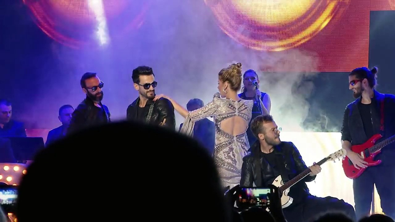 Gülben Ergen feat İzel & Ercan - Özledim