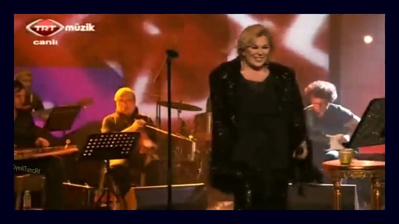 Zerrin özer İçimde Ölen Biri Var