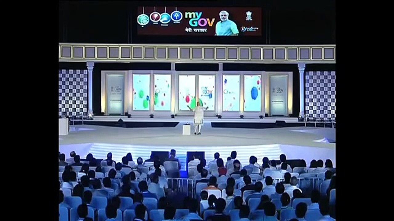 PM Narendra Modi's Befitting Reply To Kapil Sharma And People Like Him !