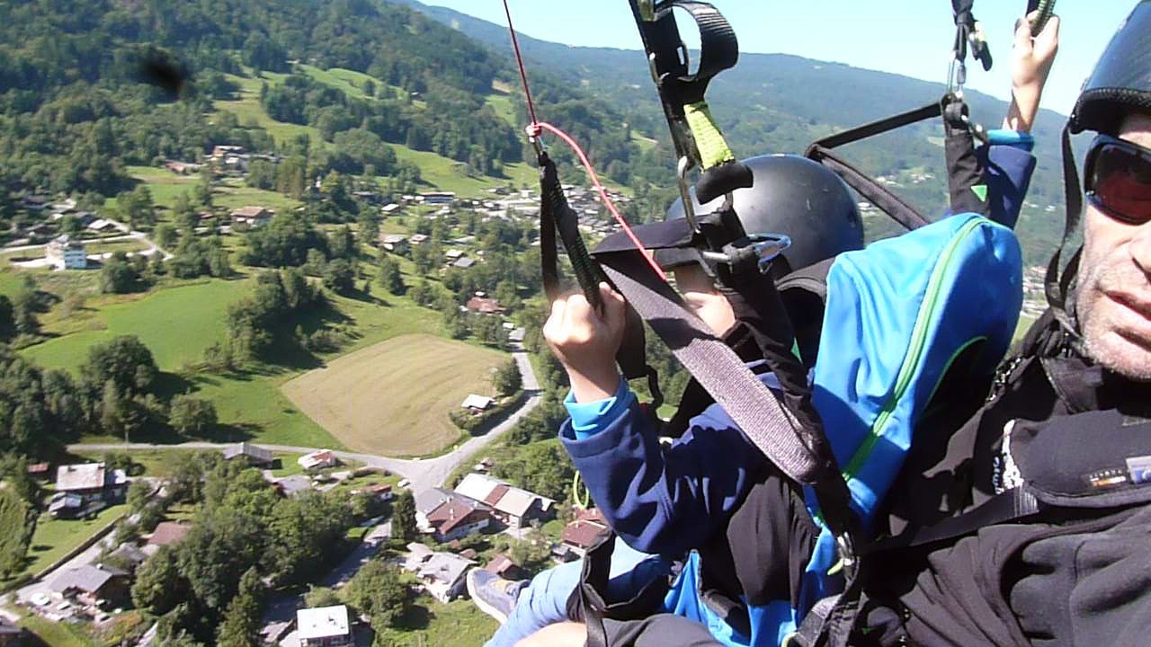 Parapente biplace Robin Samoens 28 Aout 2016