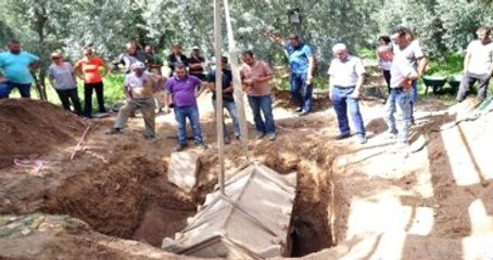 İznik'te 2'si Lahit 5 Tarihi Mezar Bulundu