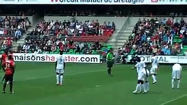 28/08/11 : SRFC-SMC : but Kader Mangane (45')