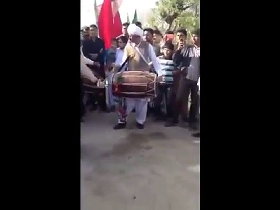 Girl Dance on Dhol