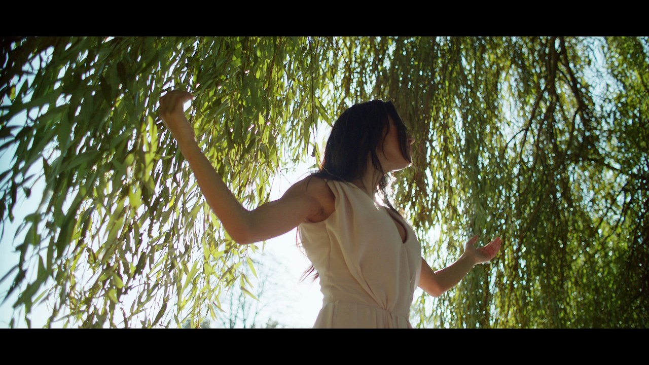 Tuğba Yurt - Aklımda Sorular Var