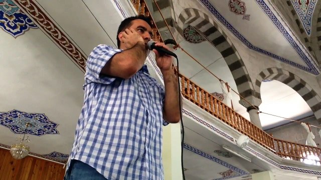 Metin Demirtas, Medine ezan. Kayseri Yesilmahalle Mithatpasa Merkez Camii. 21-7-2016