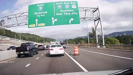 Massive Accident As 18 Wheeler Just Plows Over Everyone