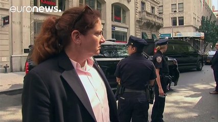 Hillary Clinton victime d'un "coup de chaud" lors des cérémonies du 11-Septembre