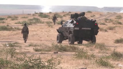 AK Parti Genel Başkan Yardımcısı Eker Aile Mezarlığını Ziyaret Etti (1)