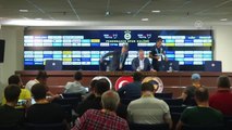 Fenerbahçe Teknik Direktörü Dick Advocaat