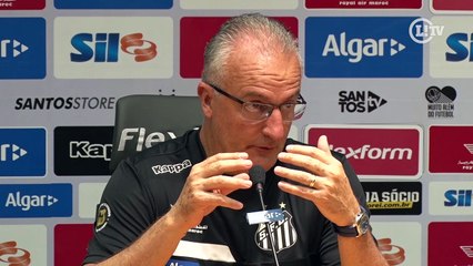 Video herunterladen: Dorival garante que mudança de postura no segundo tempo deu a vitória ao Santos