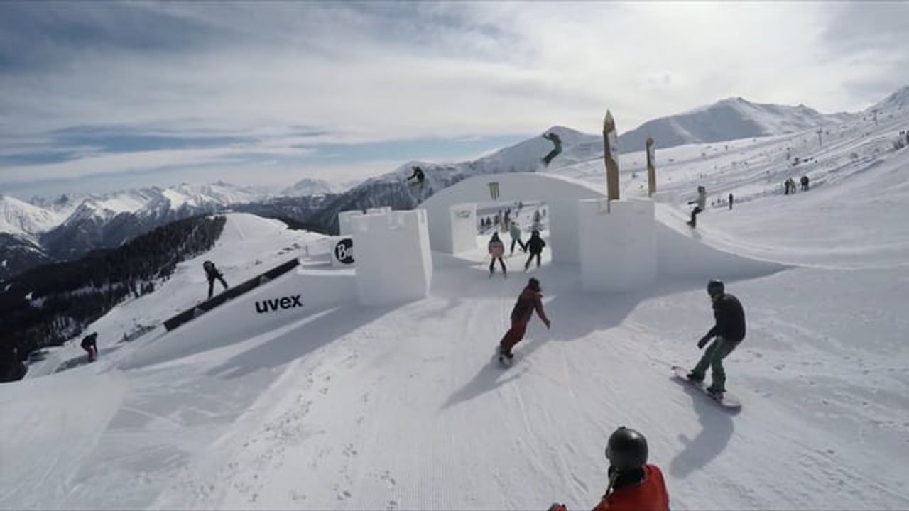 Skuff TV Snow | 9 Queens 2016 GoPro Moment Jib Train