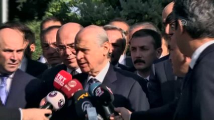 Bahçeli: "Kayyumu Seçilmiş Üyelere Karşı Darbe Olarak Düşünmek Doğru Değildir"
