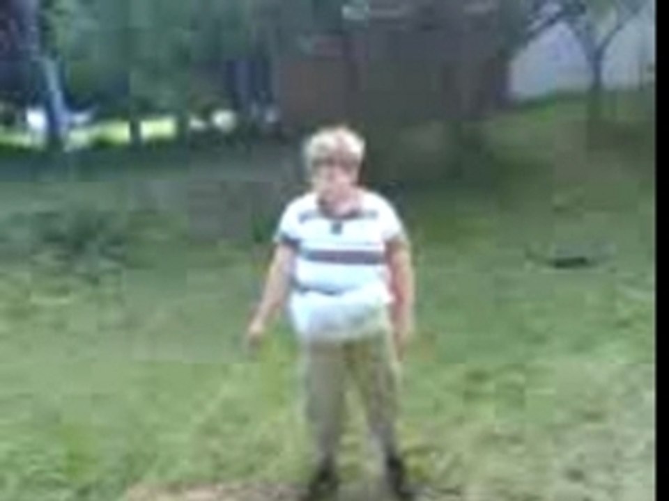 gros debile se fait ejecter