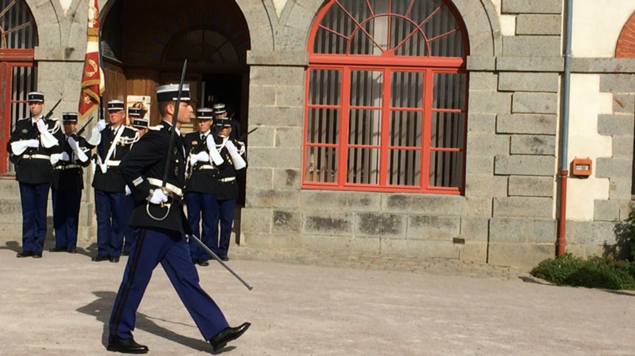 Prise de commandement du colonel Fin