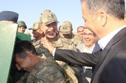 Genelkurmay Başkanı Hulusi Akar'dan, Askerlere 'Evlenin' Talimatı