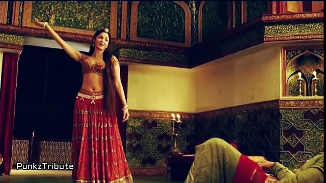 Aishwarya Rai Most Romantic scene Jodhaa Akbar Watch it