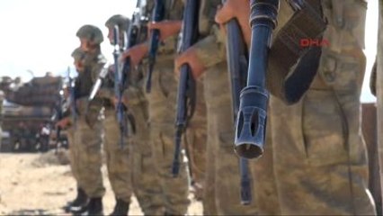 Hakkari 'Kartal Yuvasından' Ailelere Bayram Kutlaması