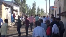 Erzurum'da Akrabaların Kavgasında 3'ü Polis 10 Kişi Yaralandı