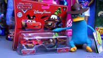 Cars 2 Goofy Mater AND Mickey Lightning Mcqueen Disneyworld Magic Kingdom Disney park