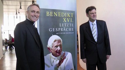 Conversas com Bento XVI chegam às livrarias