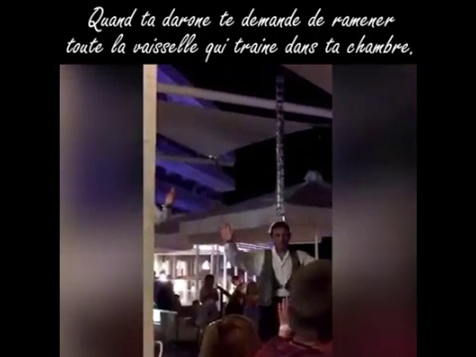 Quand ta darone te demande de ramener toute la vaisselle qui traine dans ta chambre