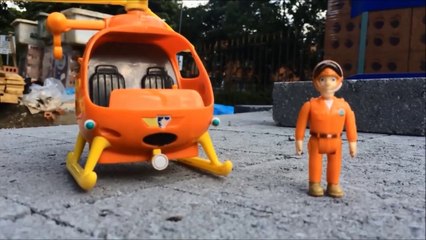 Fireman Sam Toys playset - with Helicopter, Tom Tomas  Channel 5 helicoptere Sam le pompier toys jouets kids children