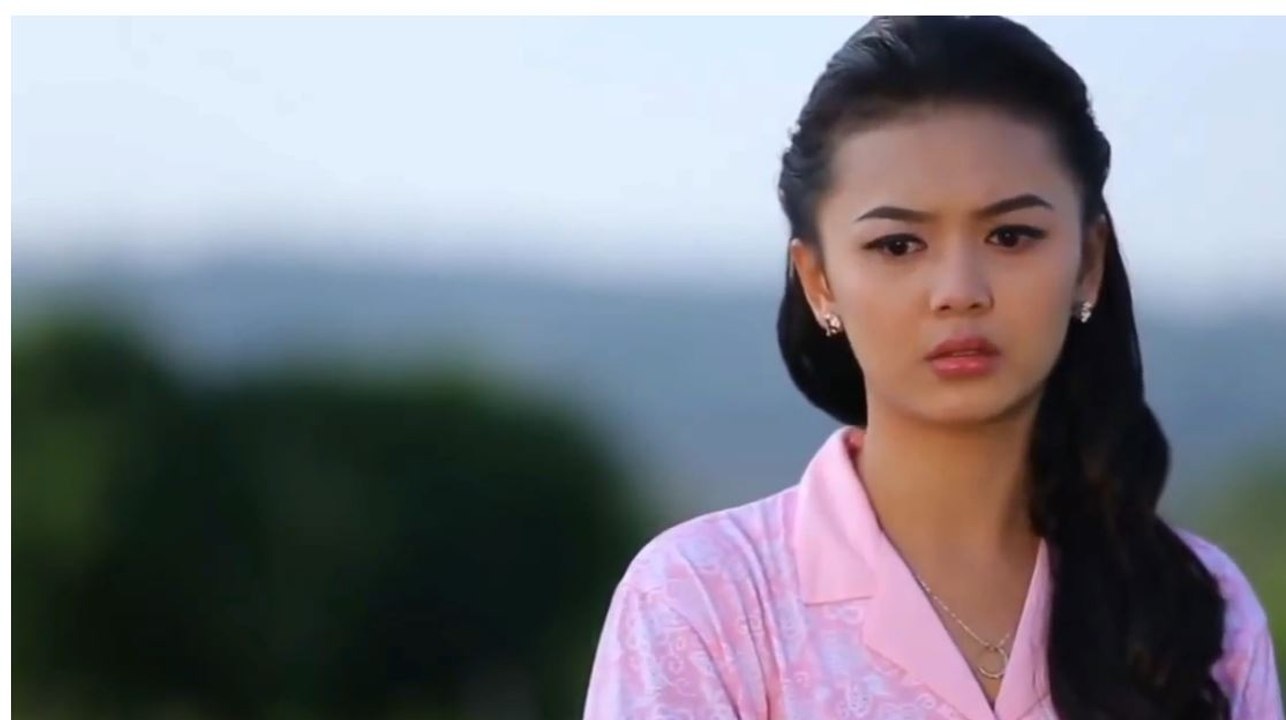 င့ါရင္ထဲကလိပ္ျပာ-၁(ေဇရဲထက္၊ေရႊမွဳန္ရတီ)
