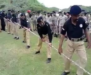 Pakistan Police & Armi Moqabla, Very Fuuny, video most Watch  New Funny Videos Clip,