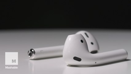 Testing out Apple's new wireless AirPods