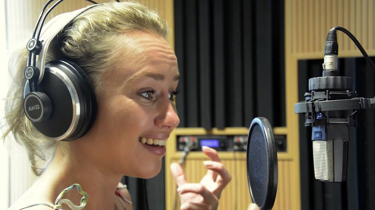 Natália Puklušová - Nie som Tvoja mama (Jennifer Lopez - Ain't Your Mama)