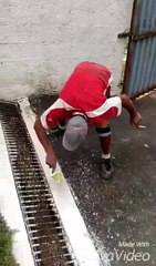 Un ouvrier pas très frais