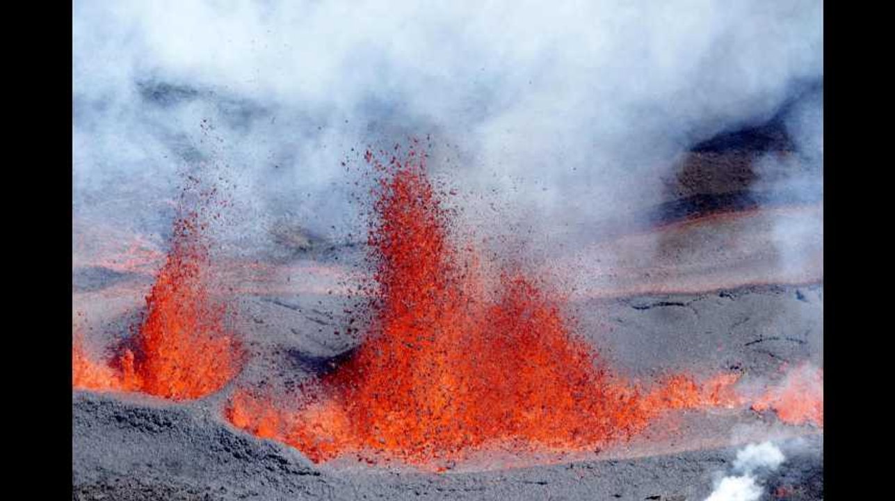 La Réunion : le Piton de la Fournaise en éruption