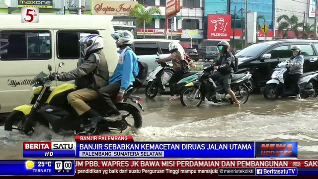 Dampak Banjir, Arus Lalu Lintas di Palembang Macet