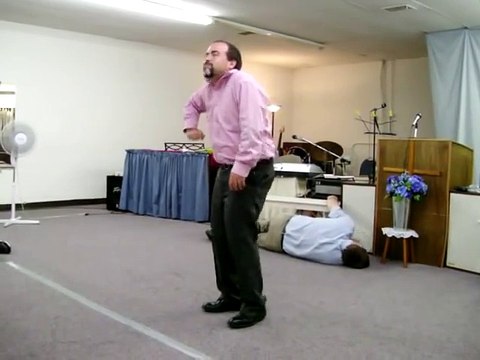 Quand la messe dégénère dans une église aux Etats-Unis