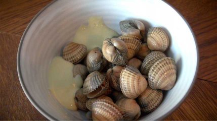 Astuce de chef : préparer une mayonnaise légère et citronnée pour accompagner les crustacés