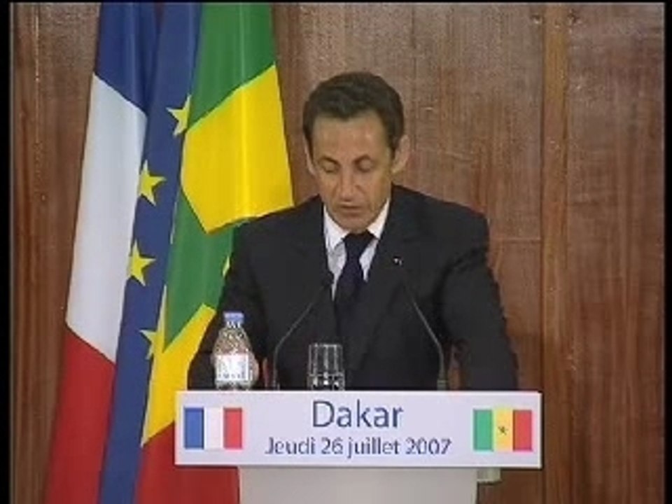 Discours raciste de sarko à dakar - 26 juillet 2007