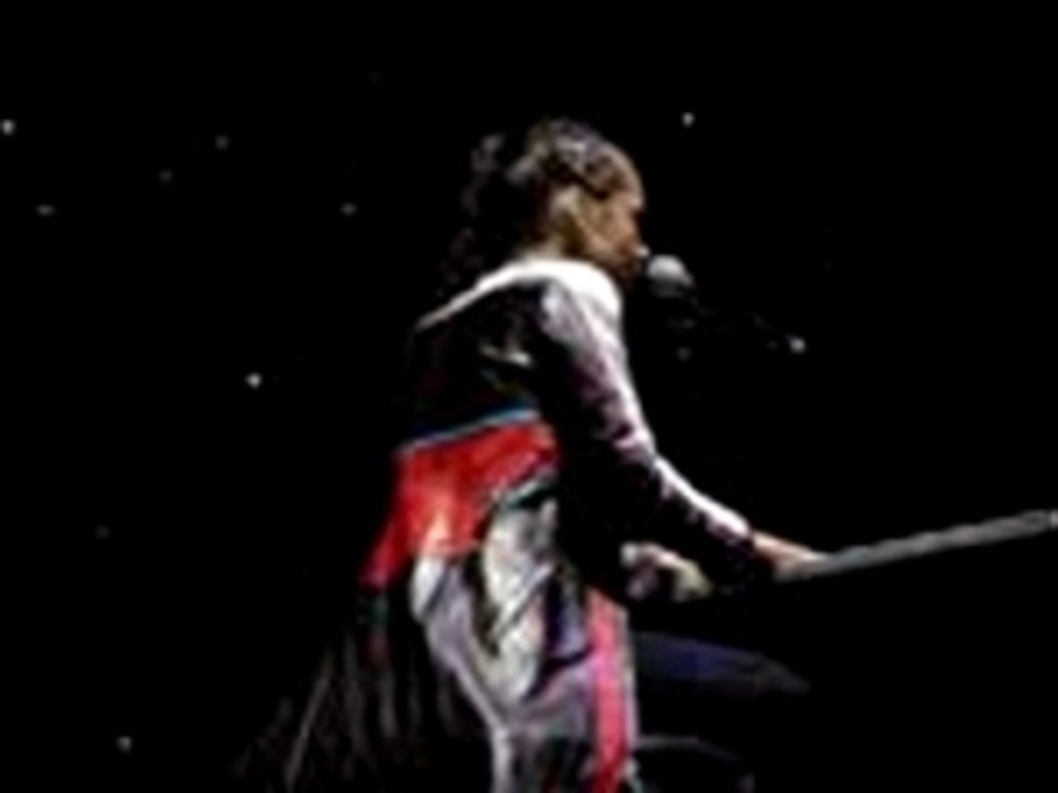 Alicia_Keys_-_Goodbye_(Live_from_Holland)_[clip_42_sec]