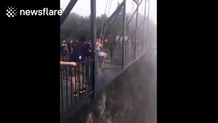 This swing on the edge of a cliff is terrifying