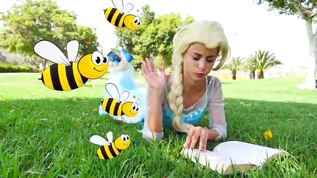 Frozen Elsa becomes a BAD BABY VS Spiderman & Magic Lamp w_ T-REX, Primitive Hulk, Joker -