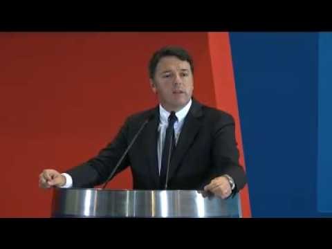 Bari - Renzi alla Fiera del Levante e firma del Patto con la Regione Puglia (10.09.16)