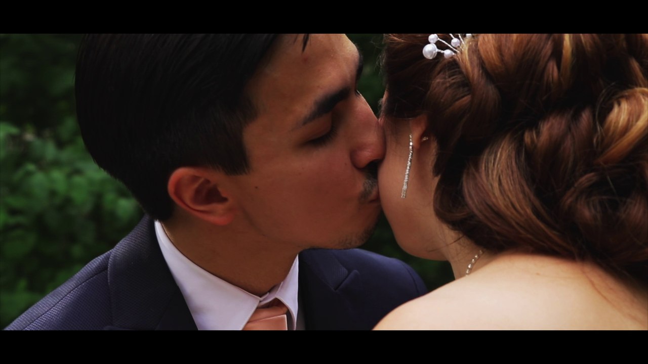 Ebru & Mathias ° Wenn du mich ahluegsh, lash mich de Rehsd vo dr Wält vergässe