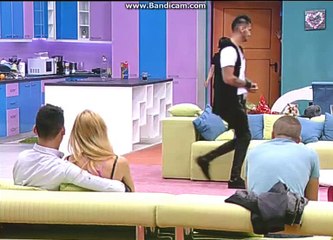 Ali, Edith , d-na Daniela primesc cadou fiecare separat . 14.09.2016 mpfm 6