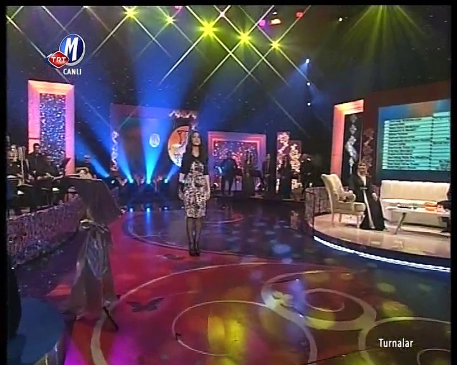 Sibel Pamuk - Kaşların Karasına (Canlı Performans)