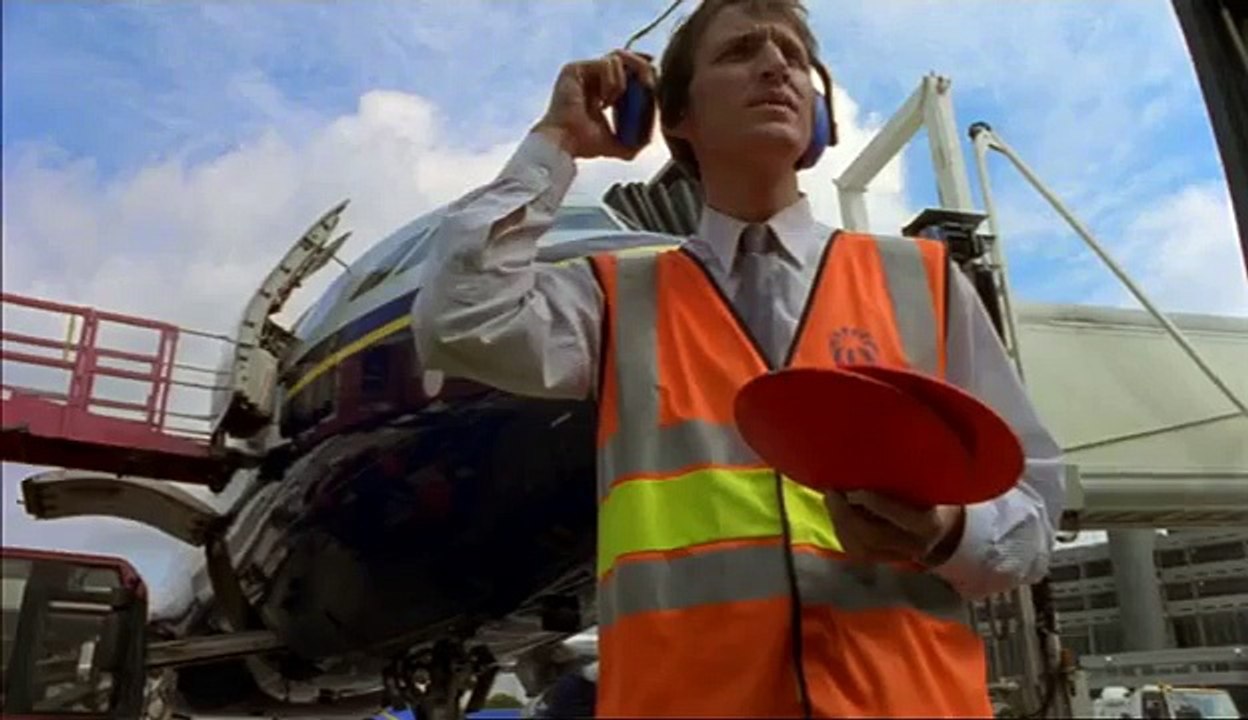 Clocking Off Seanson 1 E02 Yvonnes Story x264 RB58.mp4