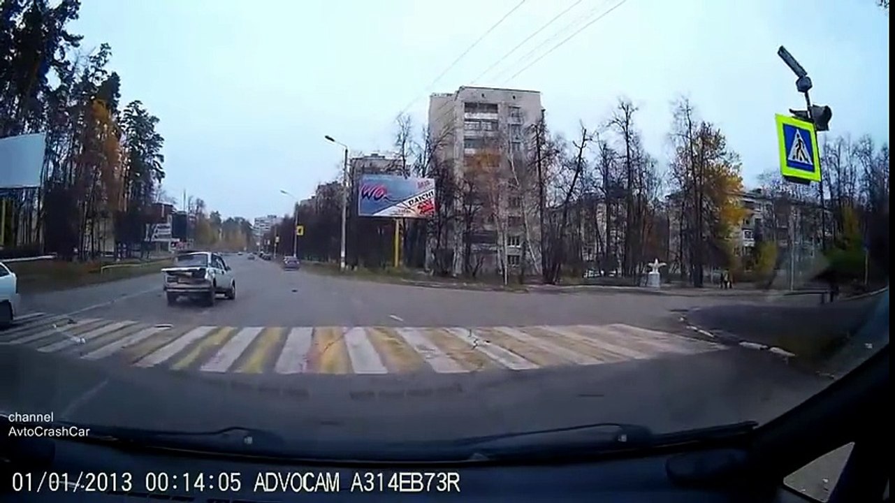 Russian Car Crash Compilation October 2014 part 4