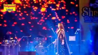 Shreya Ghoshal With Atif Aslam - Performance First Time - Latest 2016