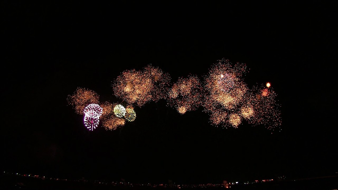 日本精機　2016長岡花火　超大型ワイドスターマイン（8月3日）　Feux d'artifice de Nagaoka 2016.